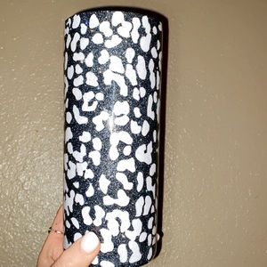 20 oz Cheetah Shepard